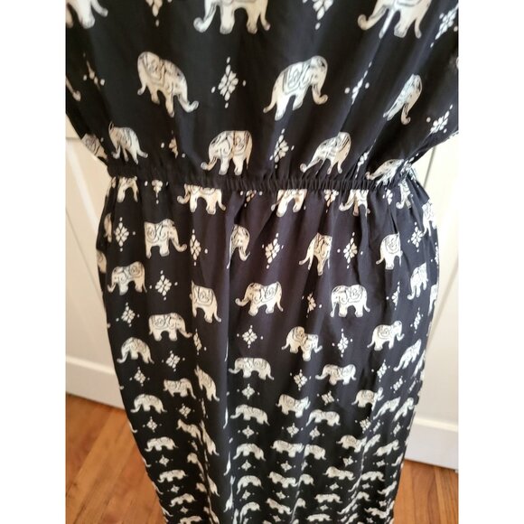 Black/White Elephant Spaghetti Strap Rayon Maxi Dress M Boho Artsy Travel - Picture 3 of 8